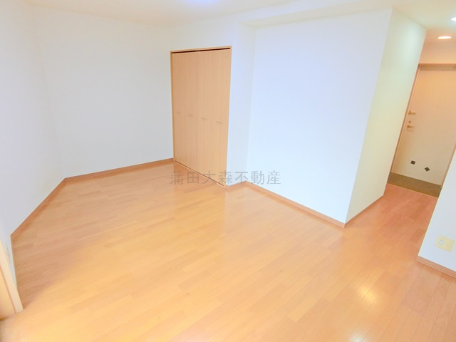 雑色駅人気賃貸マンションの居間・リビング