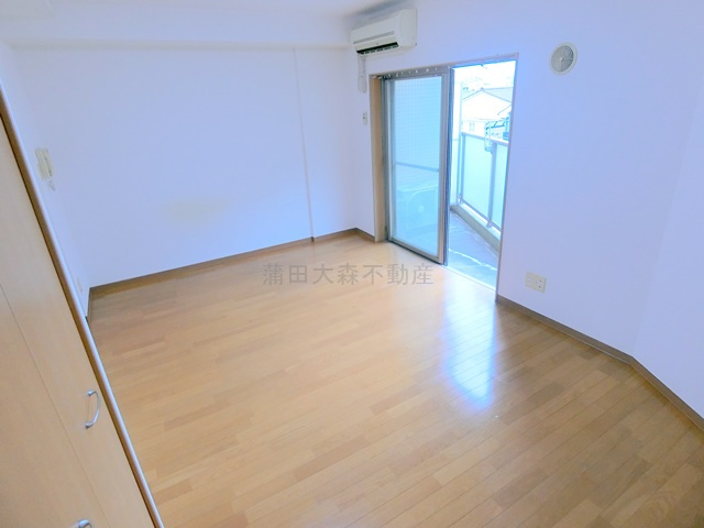 雑色駅人気賃貸マンションの居間・リビング