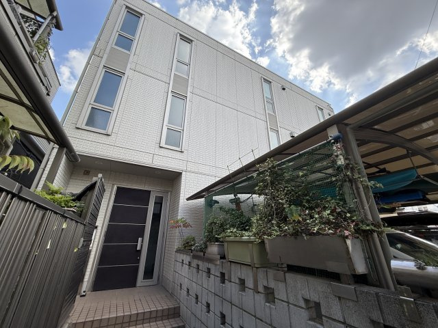 ブランミュールの外観