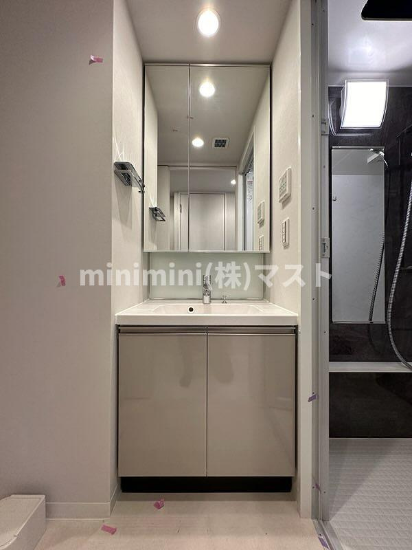 大阪市中央区常盤町２丁目の賃貸マンションの洗面所