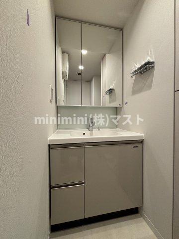 大阪市中央区常盤町２丁目の賃貸マンションの洗面所