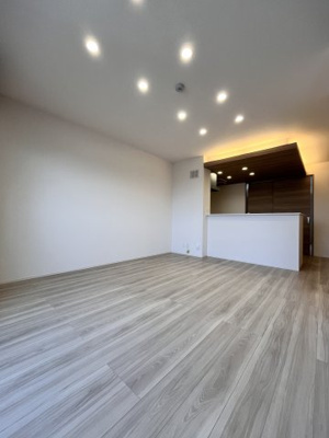 【居間・リビング】 | パサログランデ百舌鳥本町3丁