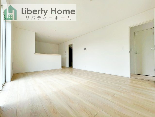 常総市山口第2　新築戸建　1号棟の居間・リビング
