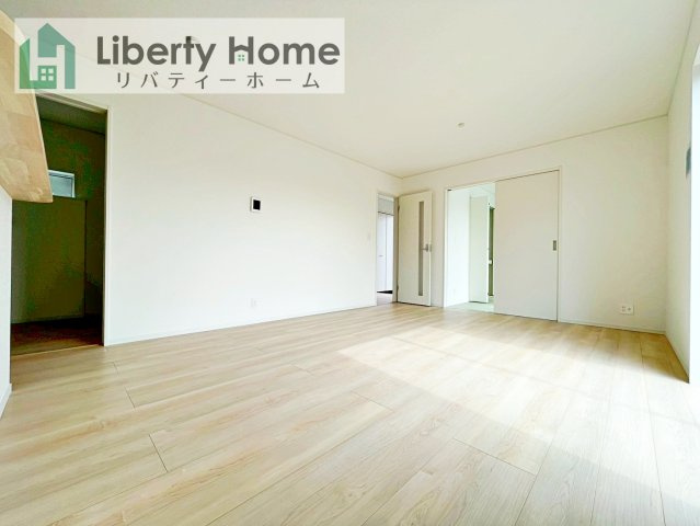 常総市山口第2　新築戸建　1号棟の居間・リビング