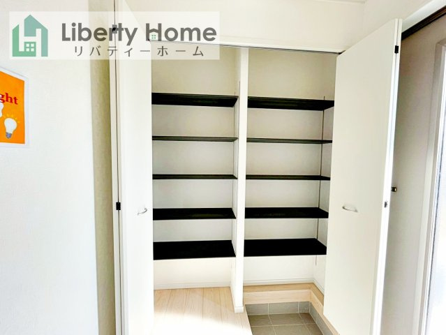 常総市山口第2　新築戸建　2号棟の玄関