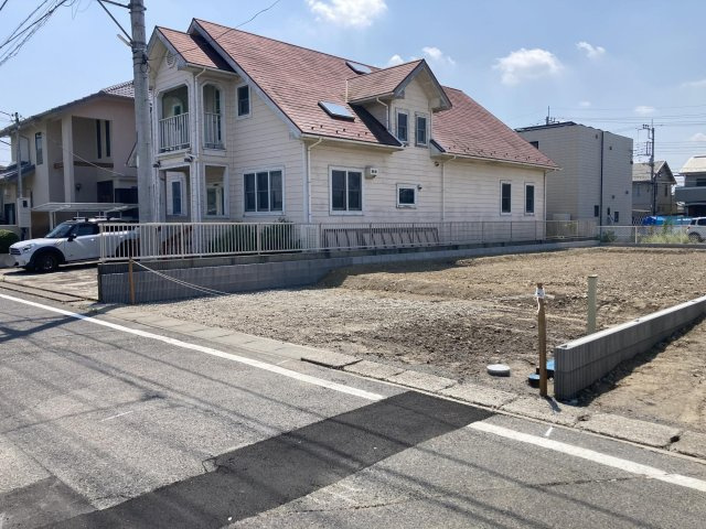 新築戸建・建売　熊谷市別府2丁目　別府小・別府中の前面道路含む現地写真