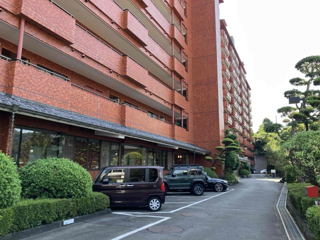 ロイヤルマンション伊豆長岡第２期の駐車場