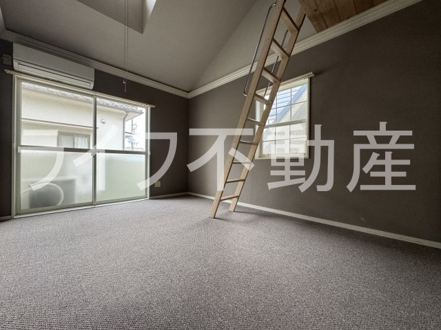 レオパレス21南鴻池の居間・リビング|こちらのリビングで趣味の時間をお楽しみください