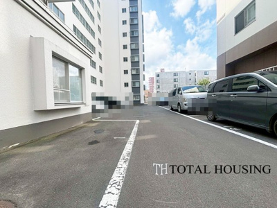 【駐車場】 | 平岸フラワーホーム | 平面駐車場です。