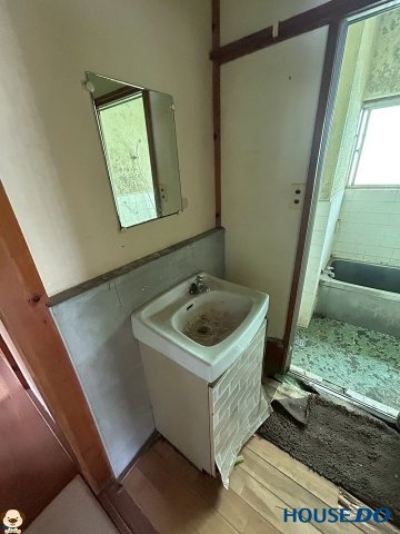 売土地　栃木市大宮町のその他|古家の洗面台です