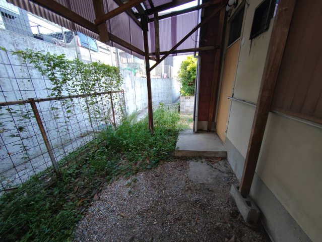 桶狭間高根２－１店舗付住居の庭