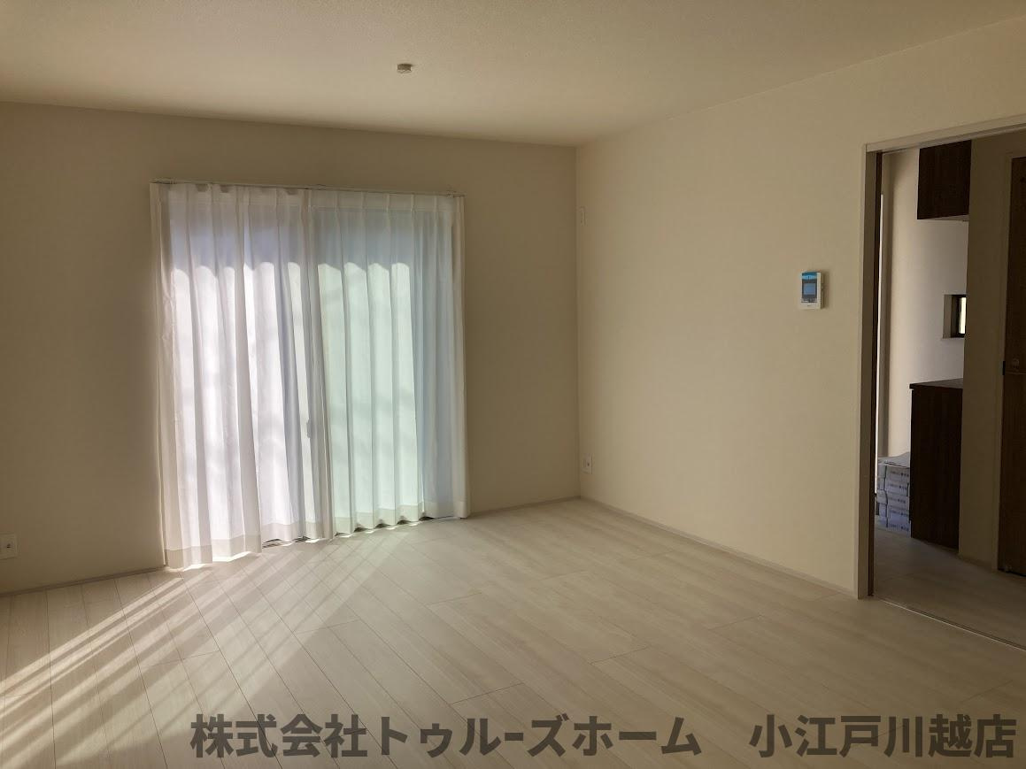 【居間・リビング】の画像