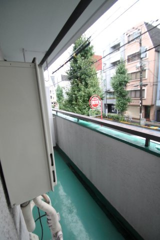 【バルコニー】