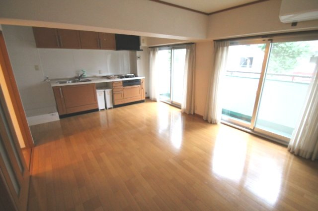 【居間・リビング】