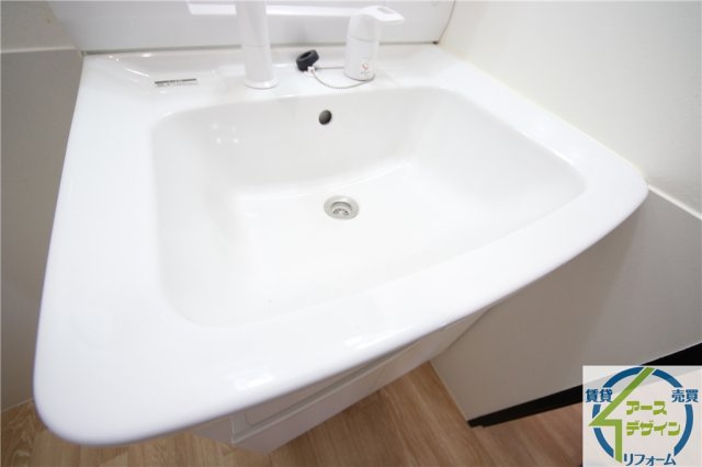 昭和パレス魚住の独立洗面台