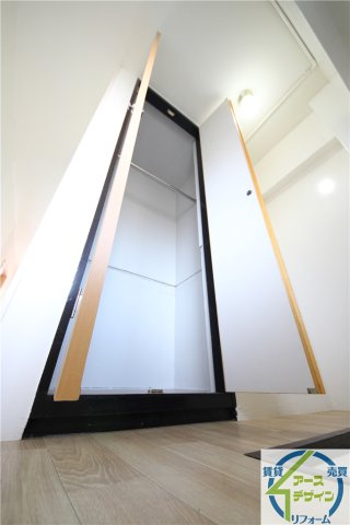 昭和パレス魚住の玄関