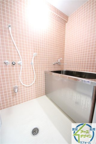 昭和パレス魚住の浴室