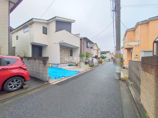 杉並区上高井戸1丁目 限定1棟の前面道路含む現地写真