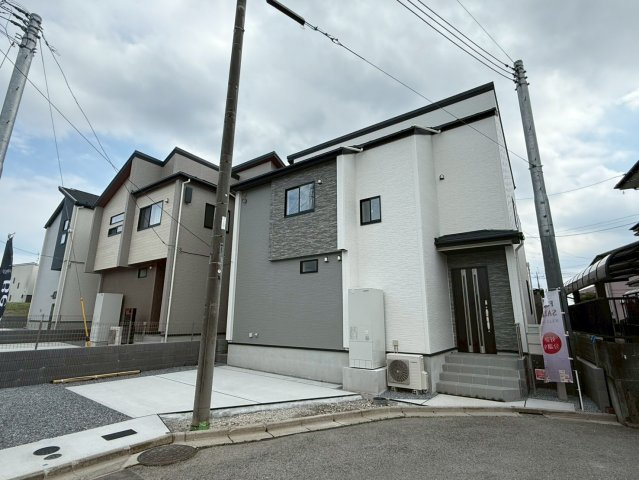【ブルーミングガーデン】宇都宮市石井町　新築一戸建の外観
