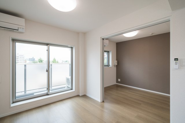 フォセット深沢の洋室