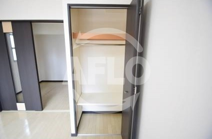 エステムコート心斎橋ＥＡＳＴⅡラヴァンツァの収納|エステムコート心斎橋ＥＡＳＴIIラヴァンツァ　クローゼット