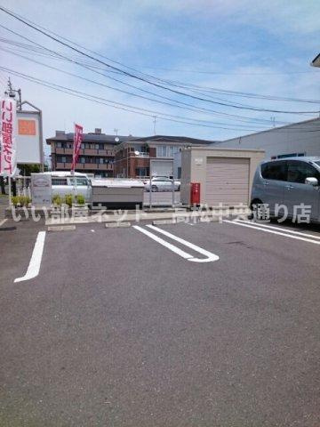 【駐車場】 | リラ・ハウス