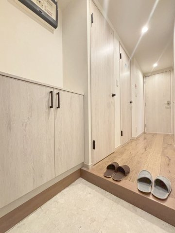 「防音室」（分譲賃貸）ヴェルドミール柳橋301の玄関