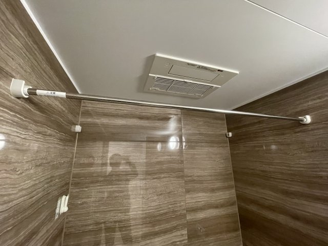 アルファステイツ熊本駅東の設備|雨の日の洗濯乾燥に重宝する「浴室暖房換気乾燥機」付