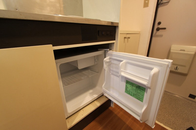 【設備】 | パークハイツ二軒茶屋 | ミニ冷蔵庫
※お部屋写真は参考です