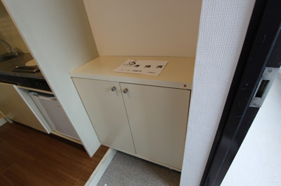 【玄関】 | パークハイツ二軒茶屋 | ※お部屋写真は参考です