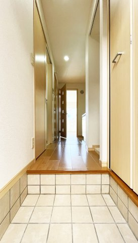 ベルメゾン法花の玄関