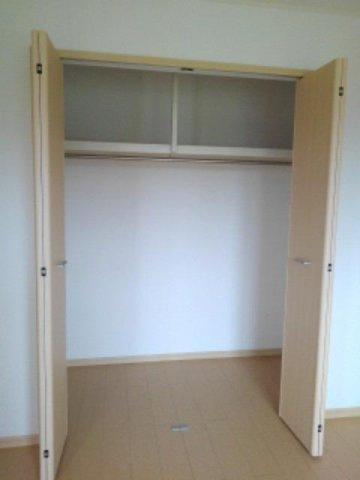 ラ・メゾン　アンソレイエ　Ｂの収納|大きなスペースがあり、収納には困りません