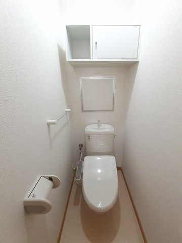 リブ・グリーンのトイレ|落ち着いたトイレです