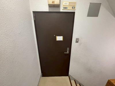 【玄関】 | コーポイシイ