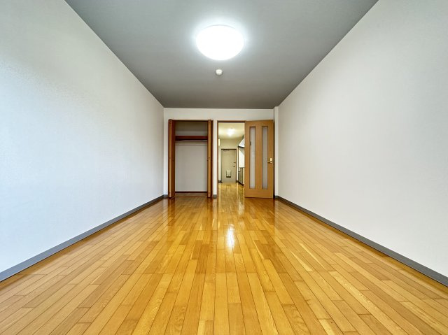 エスポアールの洋室