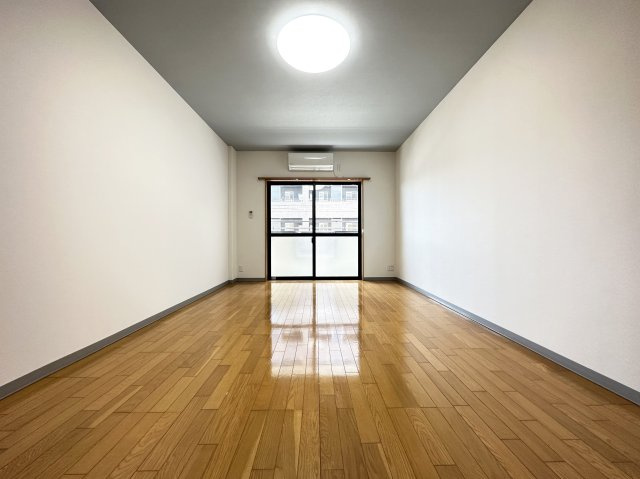 エスポアールの居間・リビング