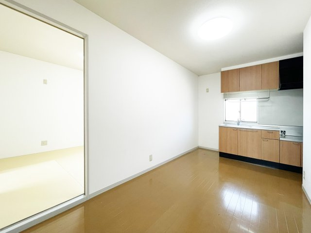 シャーメゾン　ラヴィ　E棟の居間・リビング