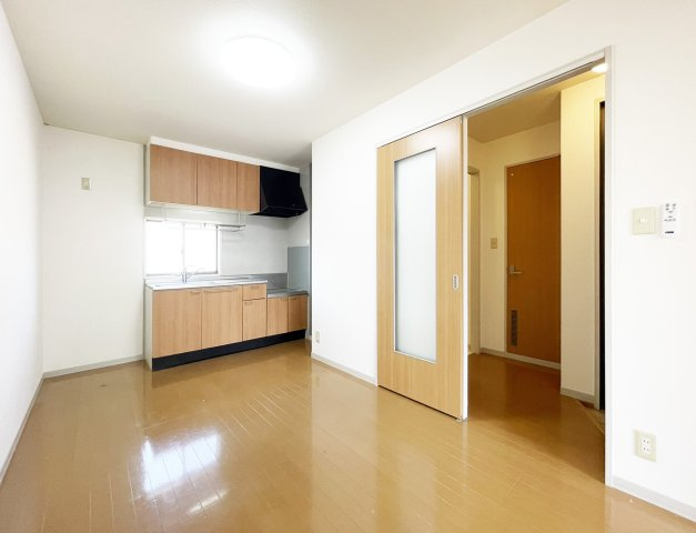 シャーメゾン　ラヴィ　E棟の居間・リビング