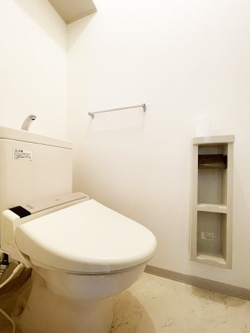 シャーメゾン　ラヴィ　E棟のトイレ