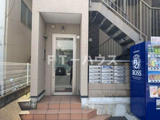 ミリアビタ実籾Aのエントランス