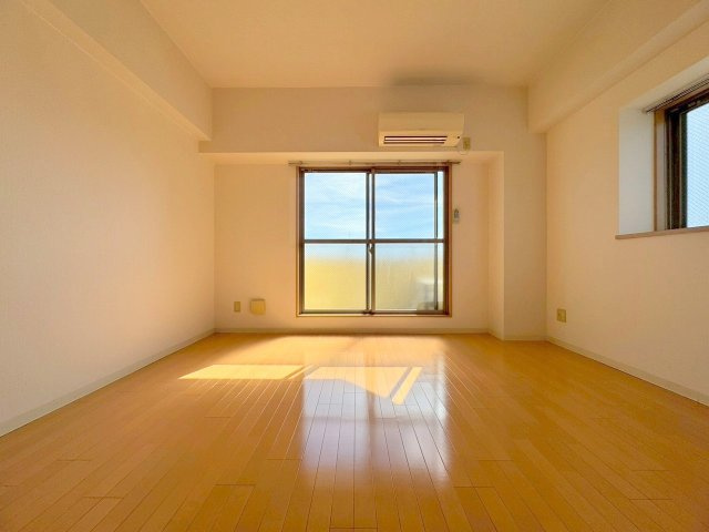 フローライト上新庄駅前の内装