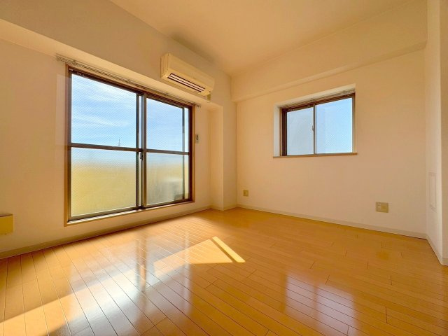 フローライト上新庄駅前の居間・リビング