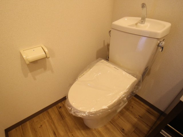 オズレジデンス天王寺WESTのトイレ|シンプルで使いやすいトイレです