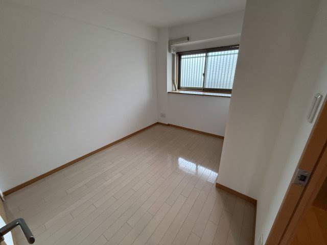 Minoo Hillsの寝室