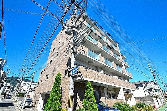 グランディール六甲の外観