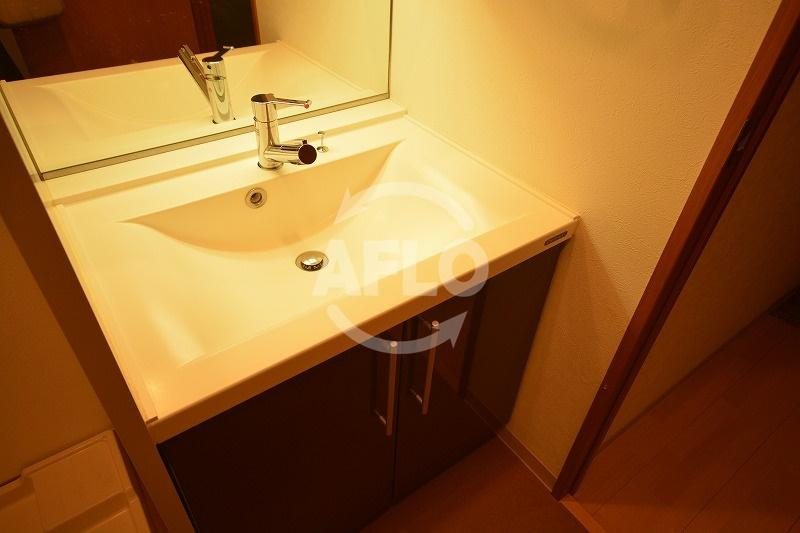 レインボーコート谷町五の独立洗面台|レインボーコート谷町五　洗面脱衣所