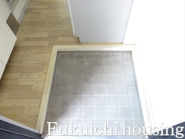 ウェステリアⅡの玄関