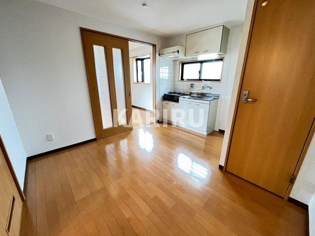 メゾンクレアスタイルの居間・リビング