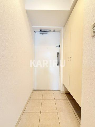 ドゥーエ森ノ宮 の玄関