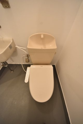 【トイレ】 | クレセンティア神戸・北野 | 反転タイプです